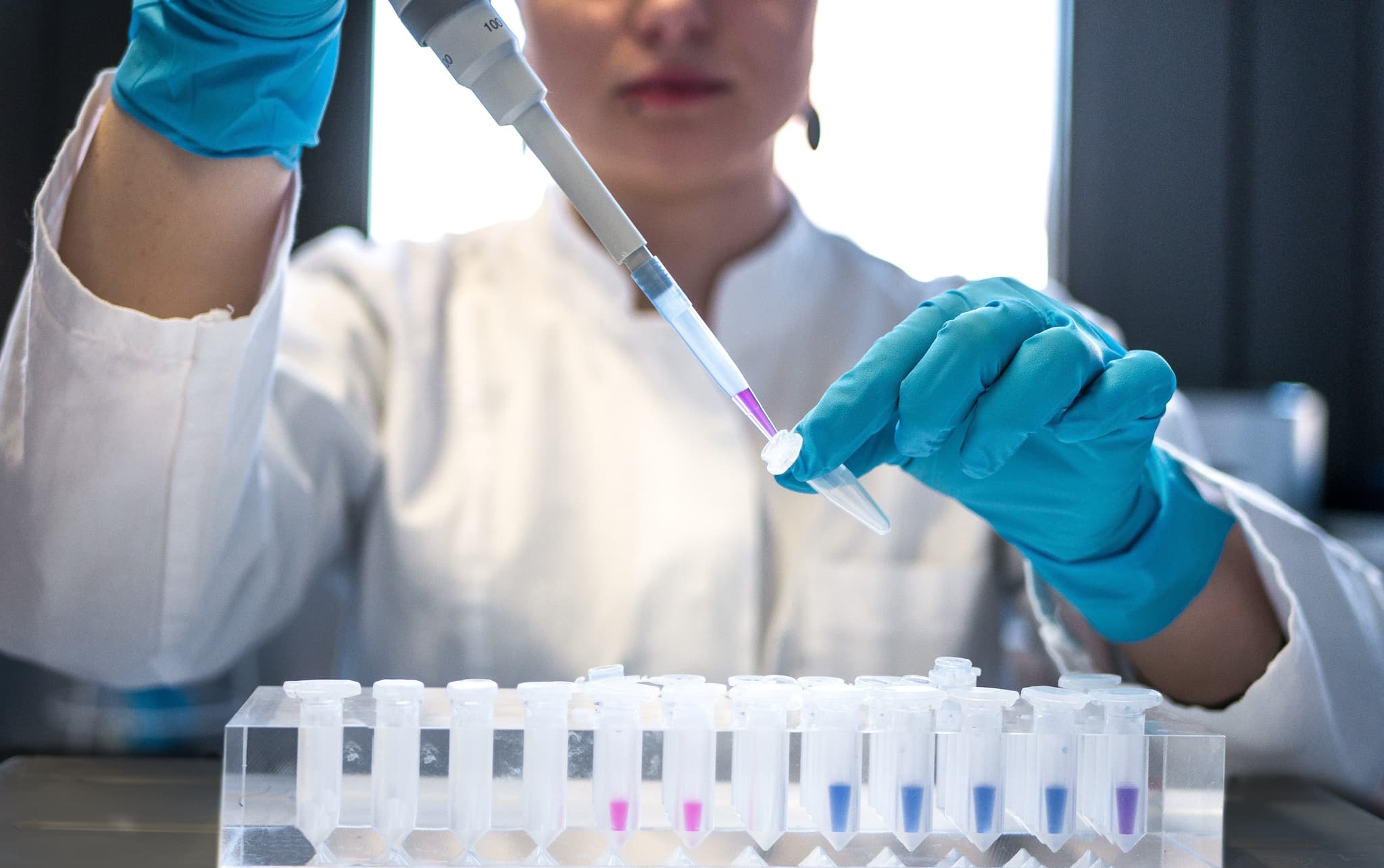 La standardizzazione dell'uso degli inibitori delle MAP chinasi nel trattamento del cancro in età pediatrica è descritta nell'European Journal of Cancer.