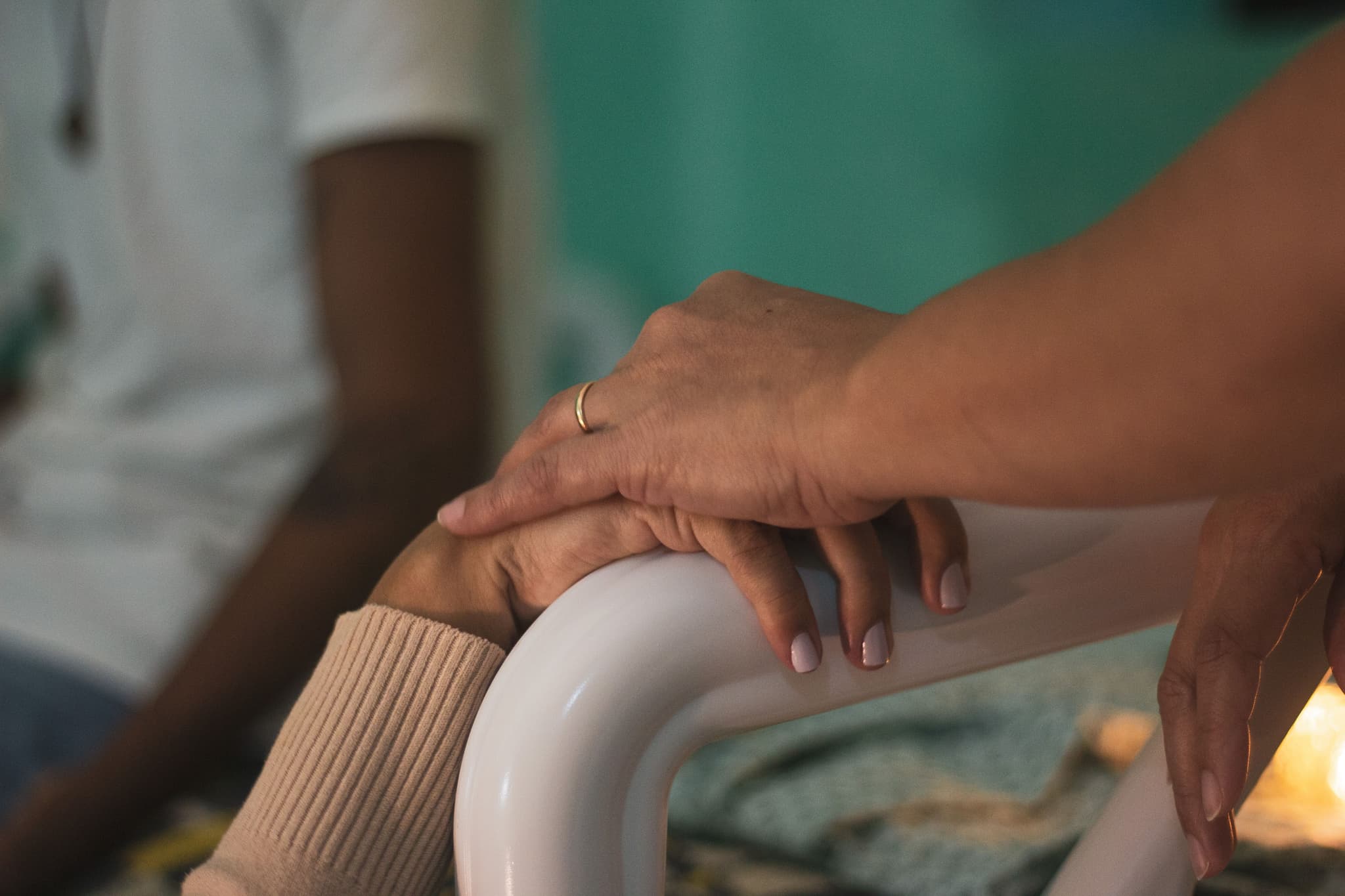 Palijativna skrb vs. hospicij: stvarna razlika (i zašto je važna sada, a ne kasnije)