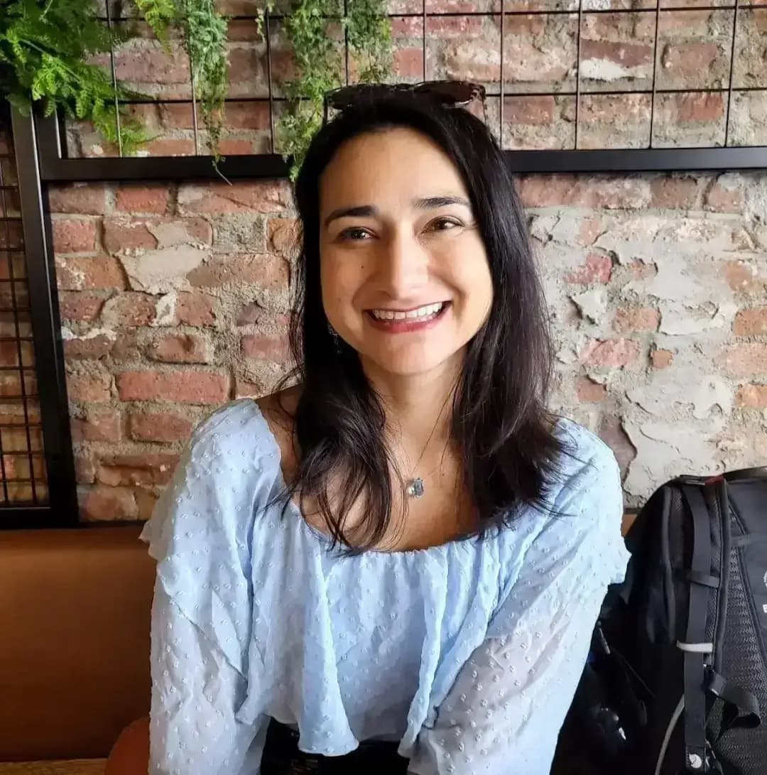 Living in a Moment: Cancer Experience and Lessons of 34-year-old Carmen Monge-Montero