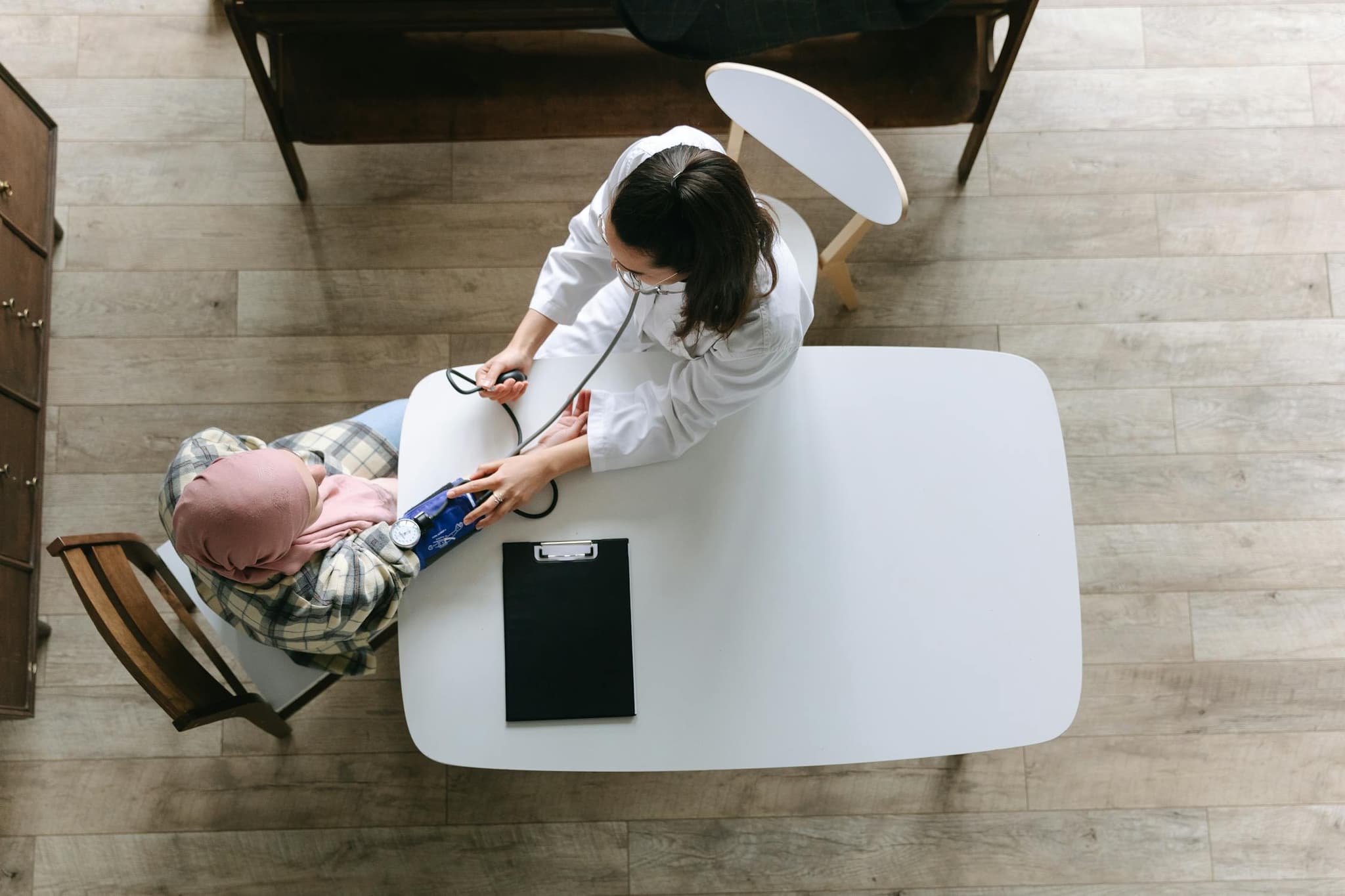 What to Do During Chemotherapy: Tips for Health, Emotional Well-Being, and Preparedness